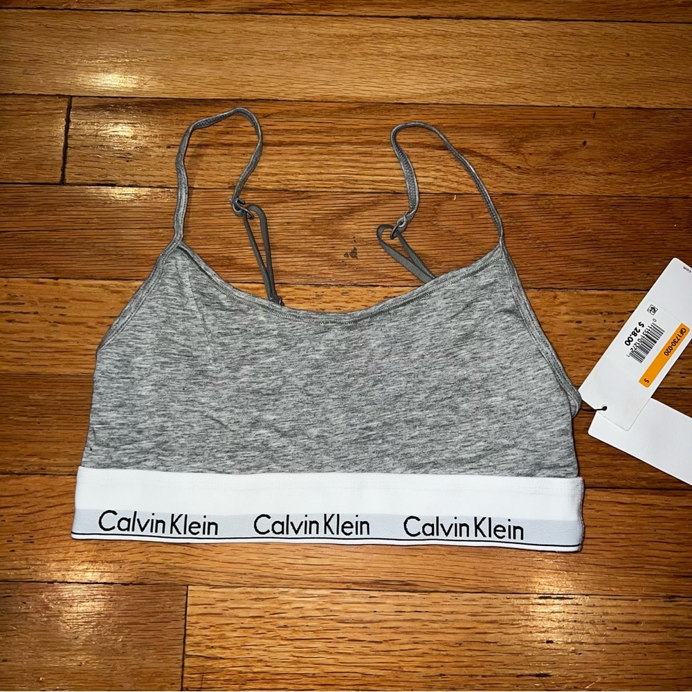 NEW CALVIN KLEIN SPORTS BRA SMALL
